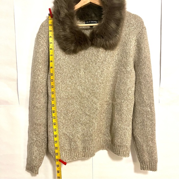 CATHERINE MALANDRIO Sweater with Faux Fur Collar - Picture 6 of 6